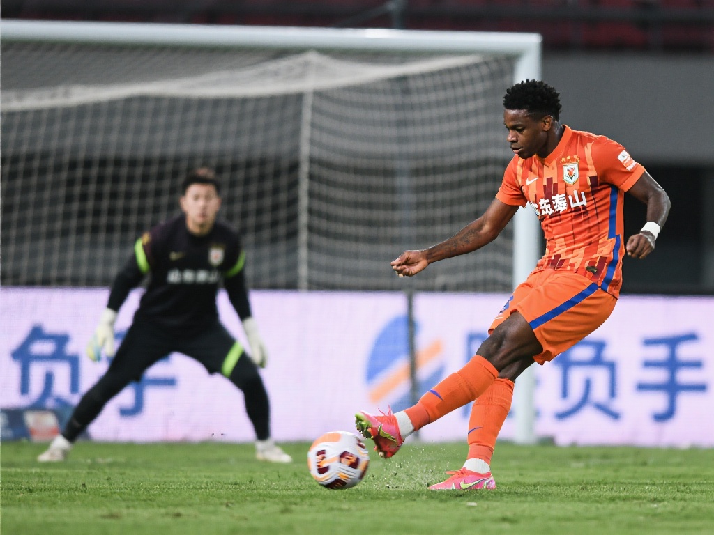 个艰难的选 个艰难的选